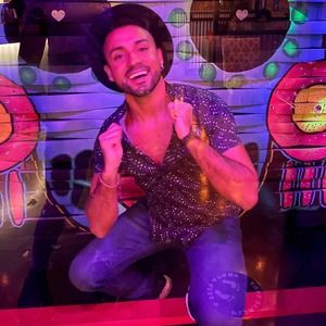 Meet your Posher, Alfonso